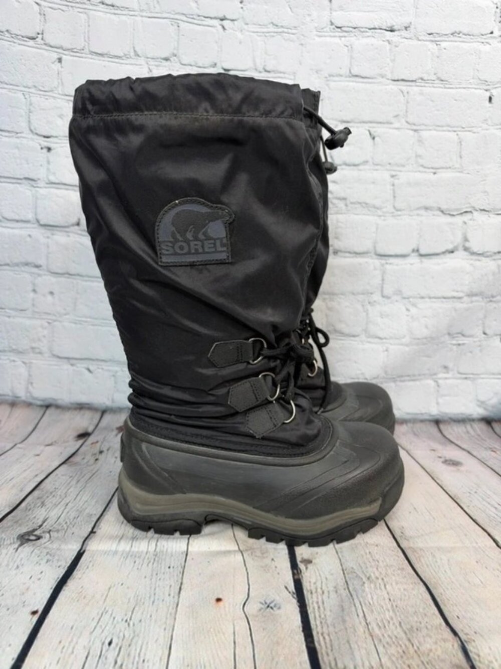 Sorel Snowlion insulated winter snow boots youth size 5
